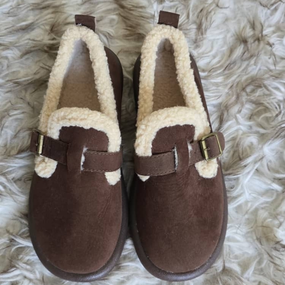 Mary Jane Style Fur Lined Winter Shoes.  . Birkenstock Look alike.. Size 8.5 🌴 - Picture 3 of 11